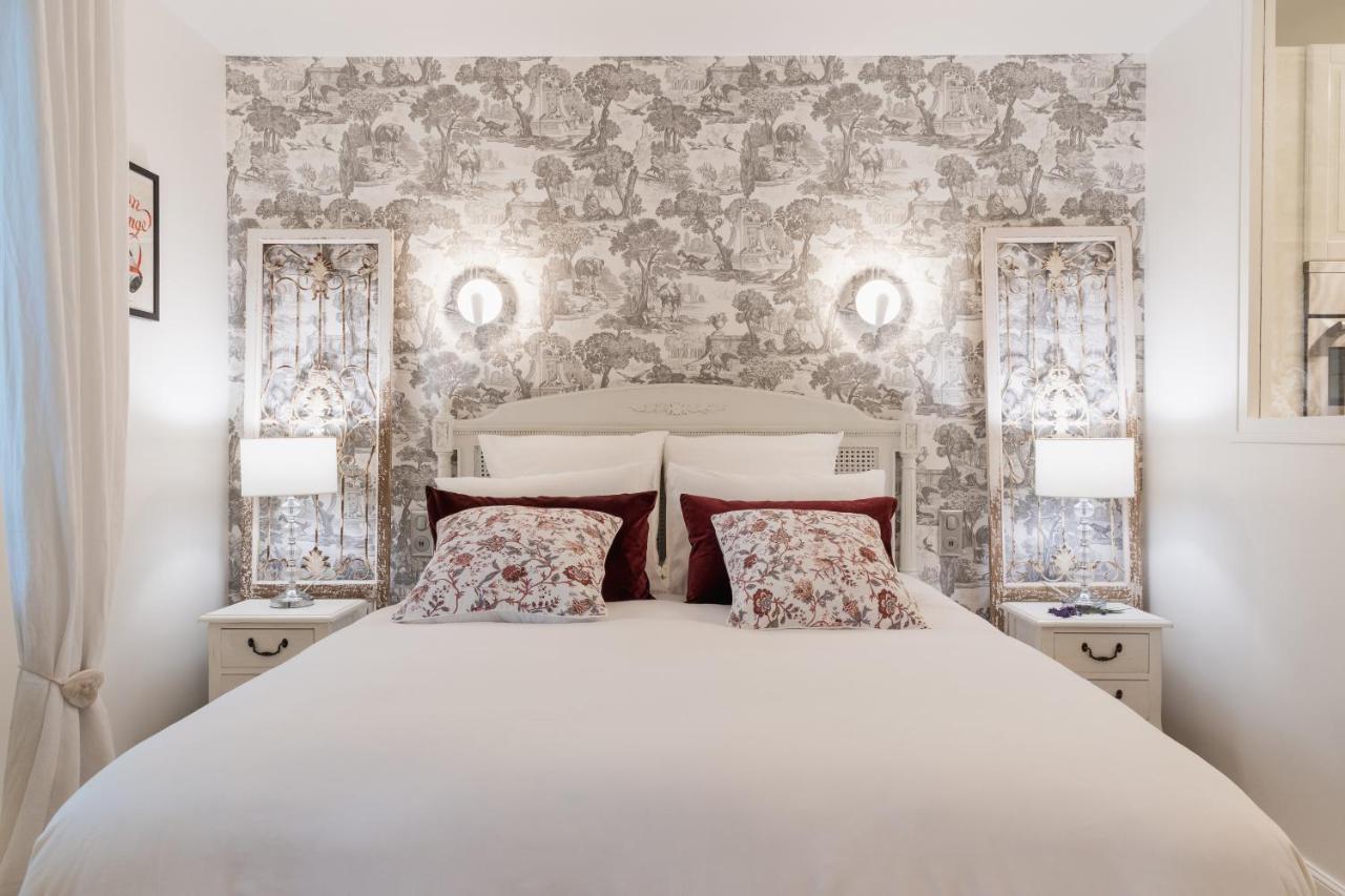 The French Boudoir Apartment Epernay Bagian luar foto